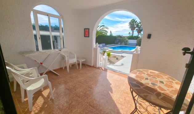 Reventa - Villa -
Torrevieja - Costa Blanca