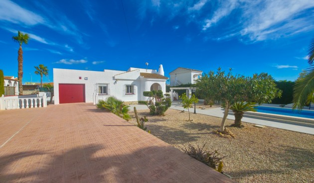 Reventa - Villa -
Torrevieja - Costa Blanca