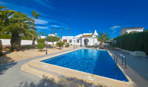 Reventa - Villa -
Torrevieja - Costa Blanca