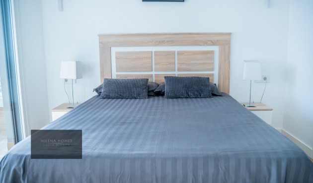 Återförsäljning - Apartment -
Torrevieja - Punta Prima