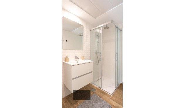 Resale - Apartment -
Torrevieja - Punta Prima