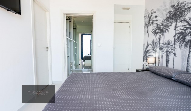 Återförsäljning - Takvåning -
Torrevieja - Punta Prima