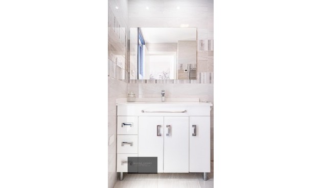 Återförsäljning - Takvåning -
Torrevieja - Punta Prima