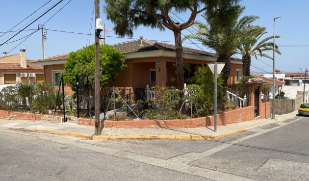 Brukt - Villa -
Benijofar - Costa Blanca