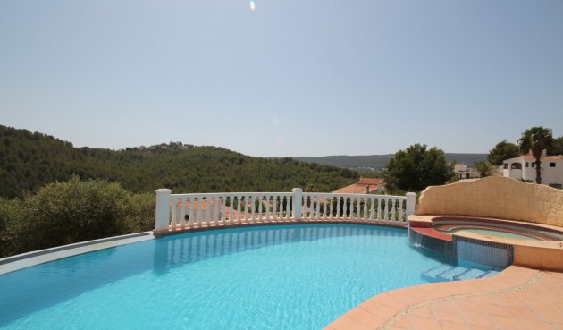 Resale - Villa -
Jávea - Costa Blanca