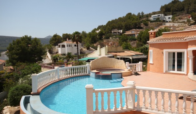 Resale - Villa -
Jávea - Costa Blanca