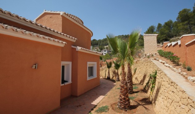 Resale - Villa -
Jávea - Costa Blanca