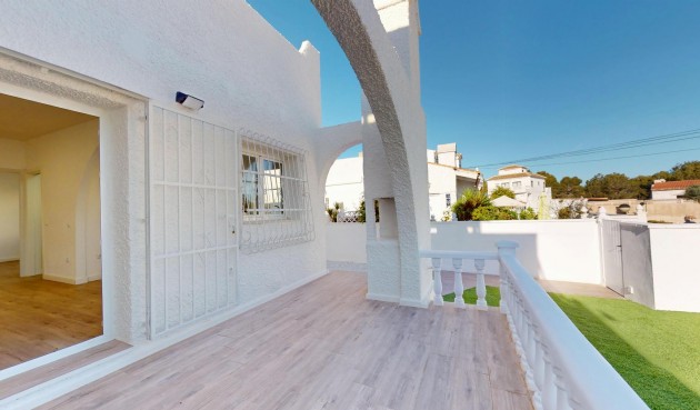 Brukt - Bungalow -
Orihuela Costa - Costa Blanca