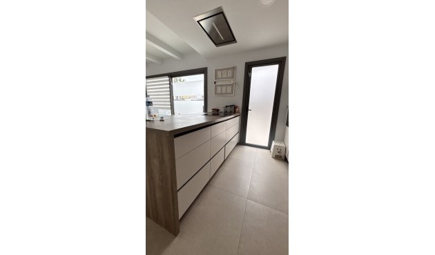 Återförsäljning - Villa -
San Miguel de Salinas - Costa Blanca