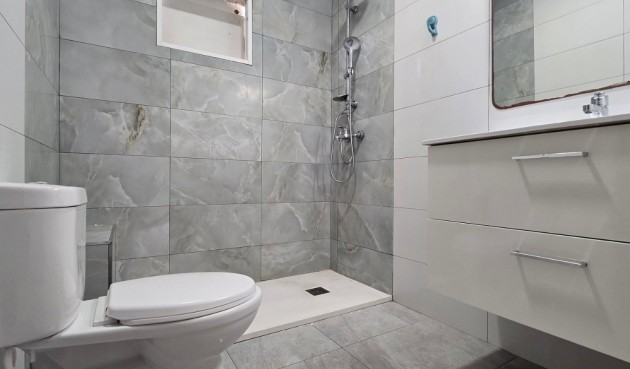 Reventa - Villa -
Torrevieja - Costa Blanca