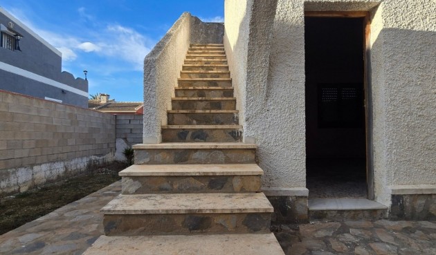 Reventa - Villa -
Torrevieja - Costa Blanca