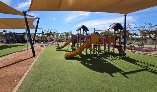 Reventa - Villa -
Torrevieja - Costa Blanca