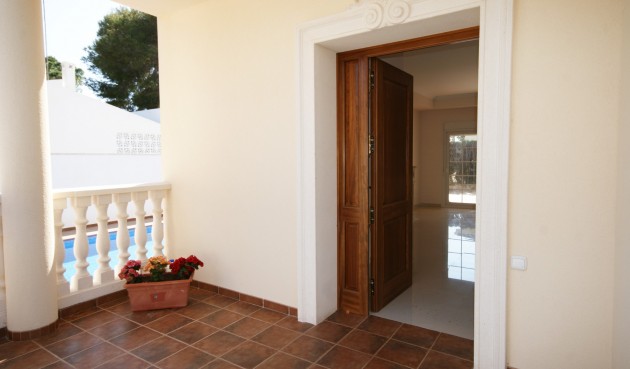 Återförsäljning - Villa -
Cabo Roig - Costa Blanca