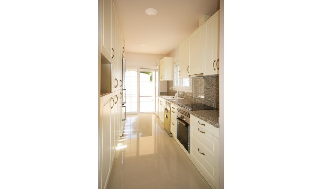 Återförsäljning - Villa -
Cabo Roig - Costa Blanca