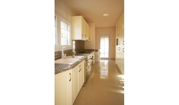 Återförsäljning - Villa -
Cabo Roig - Costa Blanca