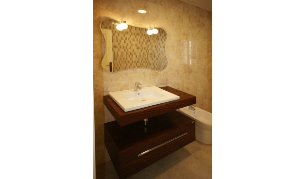 Återförsäljning - Villa -
Cabo Roig - Costa Blanca