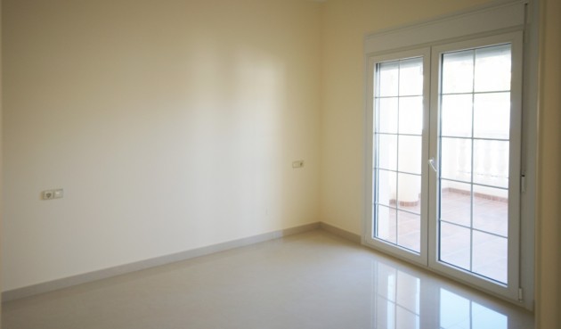 Återförsäljning - Villa -
Cabo Roig - Costa Blanca