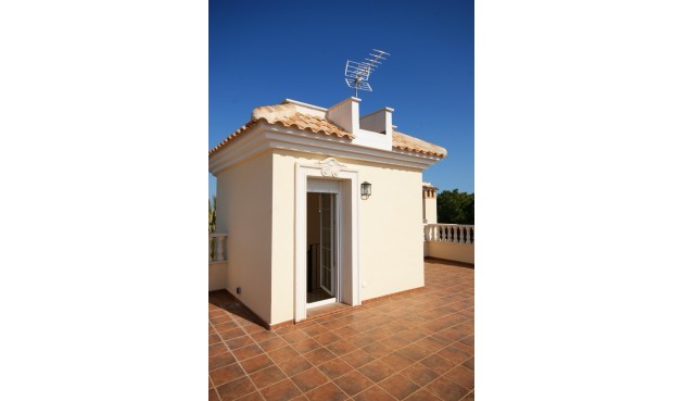 Återförsäljning - Villa -
Cabo Roig - Costa Blanca