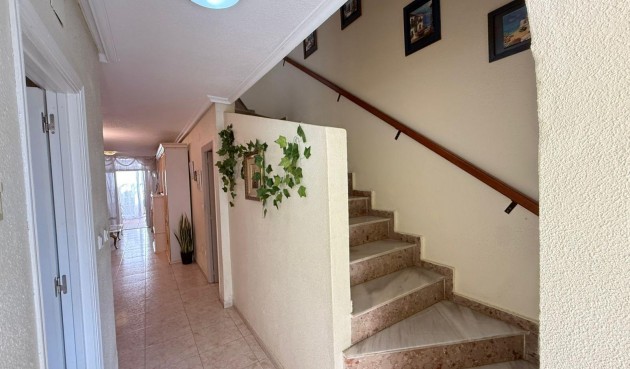 Reventa - Town House -
Torrevieja - Calas Blanca