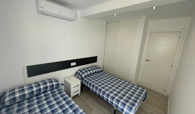 Resale - Bungalow -
Orihuela Costa - La Regia