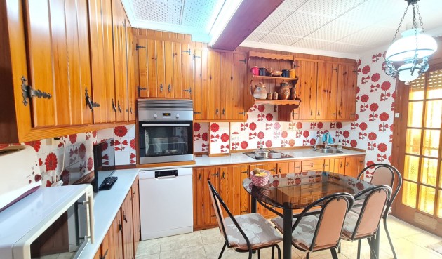 Brukt - Town House -
Elda - Inland