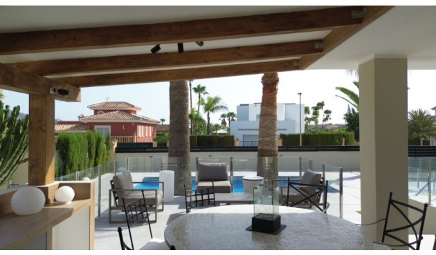 Reventa - Villa -
Alfas del Pí - Costa Blanca