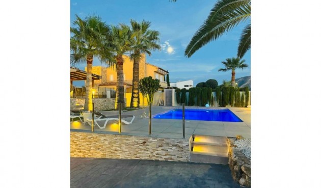 Reventa - Villa -
Alfas del Pí - Costa Blanca