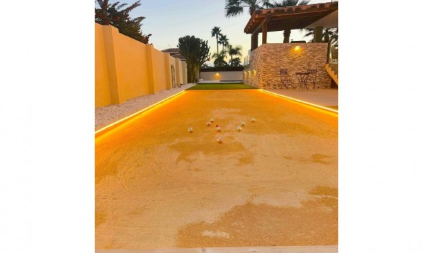 Reventa - Villa -
Alfas del Pí - Costa Blanca