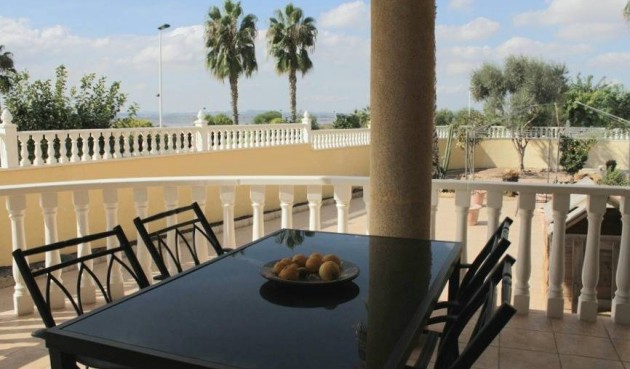 Brukt - Villa -
Torrevieja - La Siesta - El Salado - Torreta