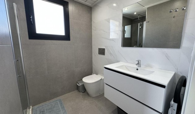 Brukt - Toppleilighet -
Orihuela Costa - Villamartín-las Filipinas