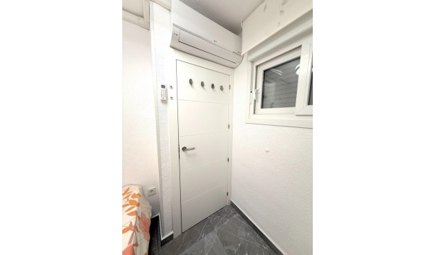 Reventa - Apartment -
Torrevieja - Cabo Cervera