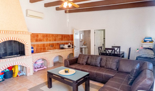 Reventa - Villa -
Heredades - Costa Blanca