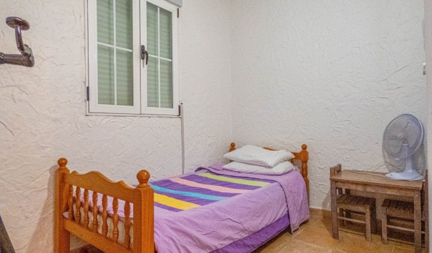 Reventa - Villa -
Heredades - Costa Blanca