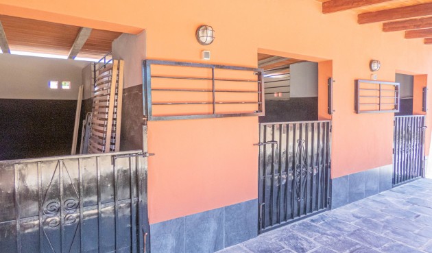 Reventa - Villa -
Heredades - Costa Blanca