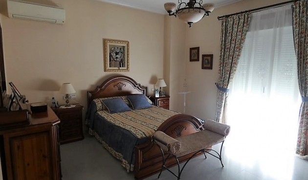 Brukt - Villa -
Almoradí - Inland