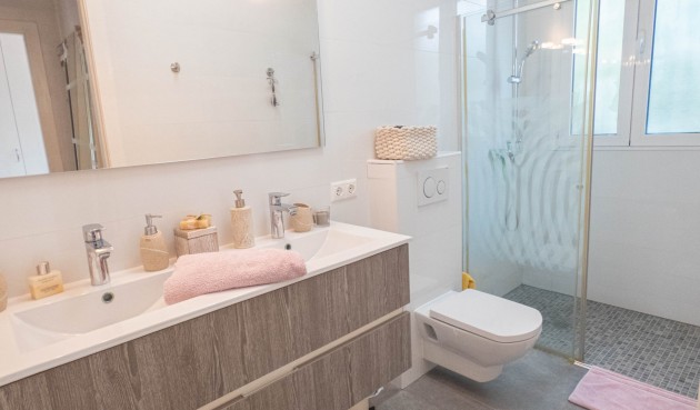 Brukt - Villa -
Ciudad Quesada - Costa Blanca