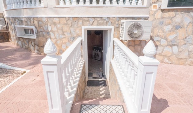 Brukt - Villa -
Ciudad Quesada - Costa Blanca