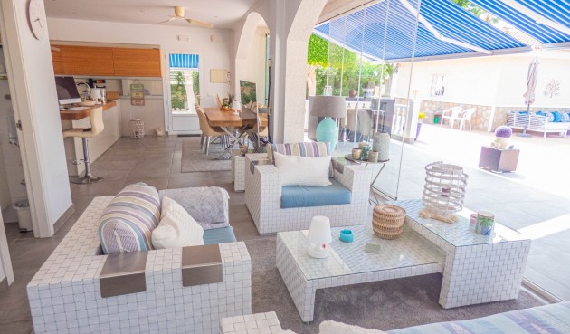 Brukt - Villa -
Ciudad Quesada - Costa Blanca