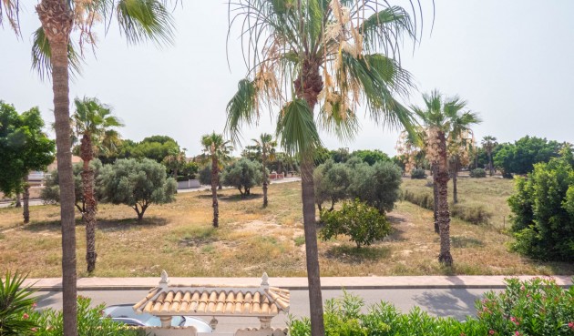 Brukt - Villa -
Ciudad Quesada - Costa Blanca