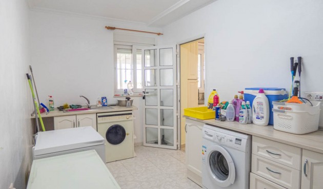 Reventa - Villa -
San Miguel de Salinas - Inland