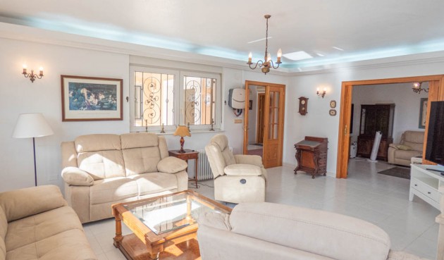 Reventa - Villa -
San Miguel de Salinas - Inland