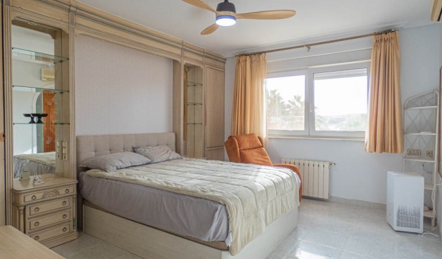 Reventa - Villa -
San Miguel de Salinas - Inland