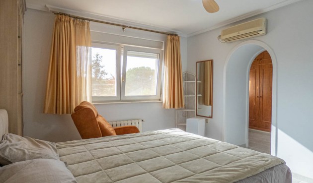 Reventa - Villa -
San Miguel de Salinas - Inland