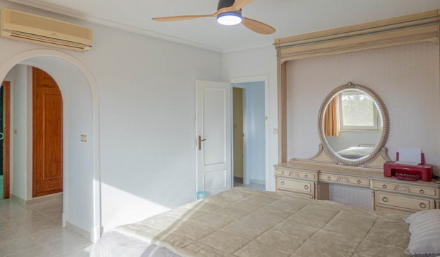 Reventa - Villa -
San Miguel de Salinas - Inland