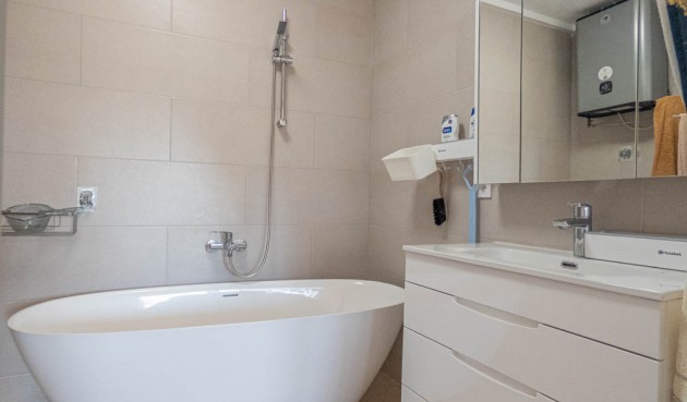 Reventa - Villa -
San Miguel de Salinas - Inland