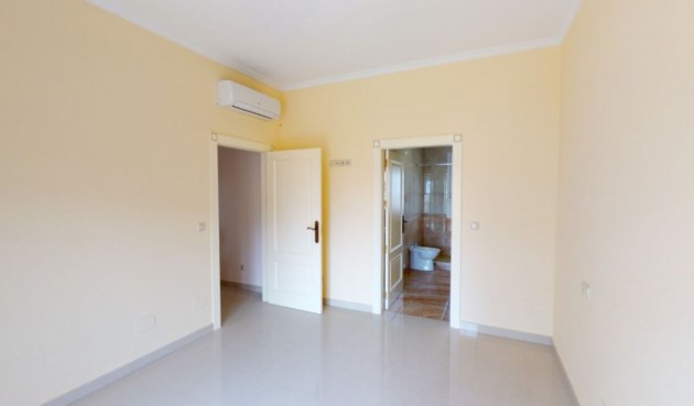 Återförsäljning - Villa -
Cabo Roig - Costa Blanca