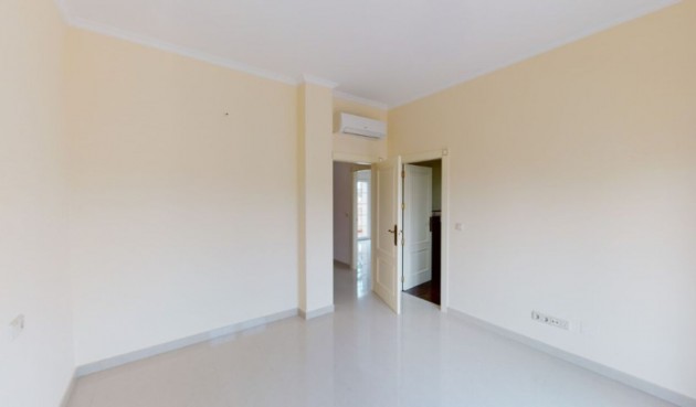 Återförsäljning - Villa -
Cabo Roig - Costa Blanca