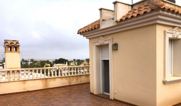 Återförsäljning - Villa -
Cabo Roig - Costa Blanca