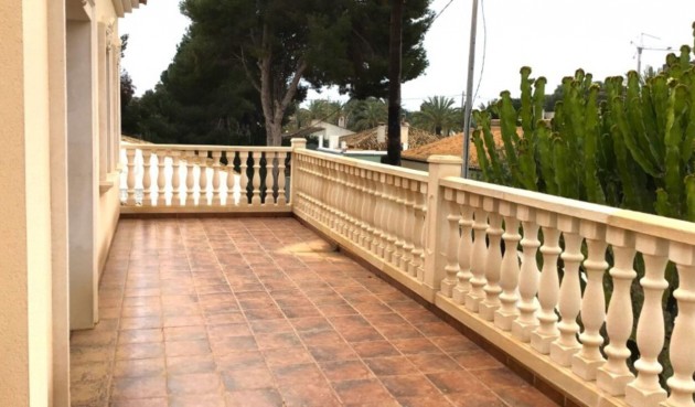 Återförsäljning - Villa -
Cabo Roig - Costa Blanca