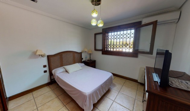 Återförsäljning - Villa -
Catral - Costa Blanca